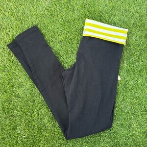 Y2K fold over yoga pants F21. Iconic McBling Victoria secret yoga skinny pants